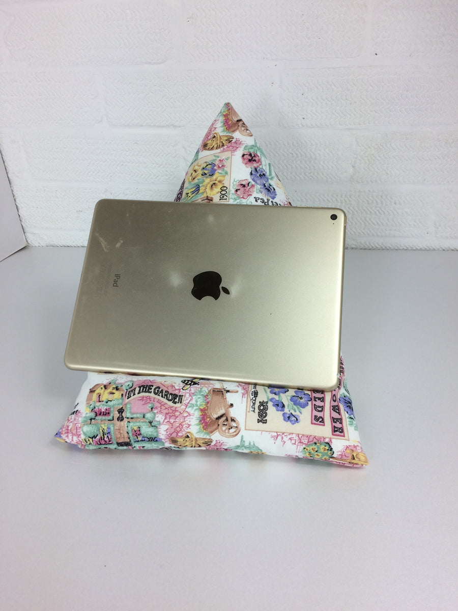 ipad or tablet holder with a gardening theme in pink canvas