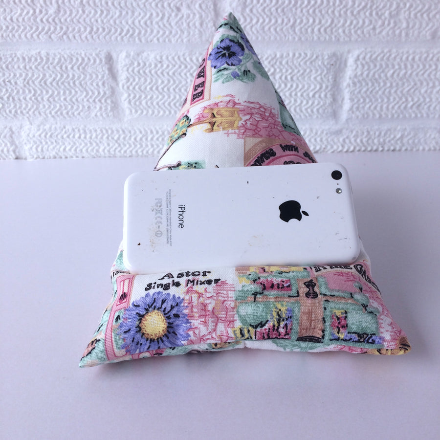 iphone or smart phone holder with a gardening theme in pink canvas