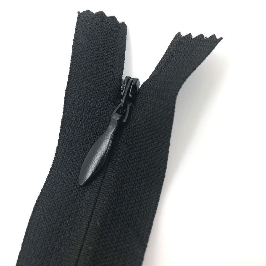 All our zippers in one easy search.  Invisible, heavy duty continuous zips