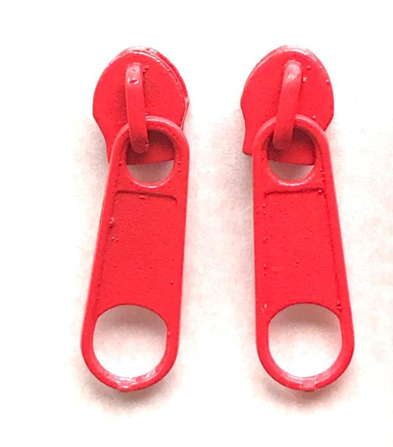 continuous long chain standard zipper tape in red