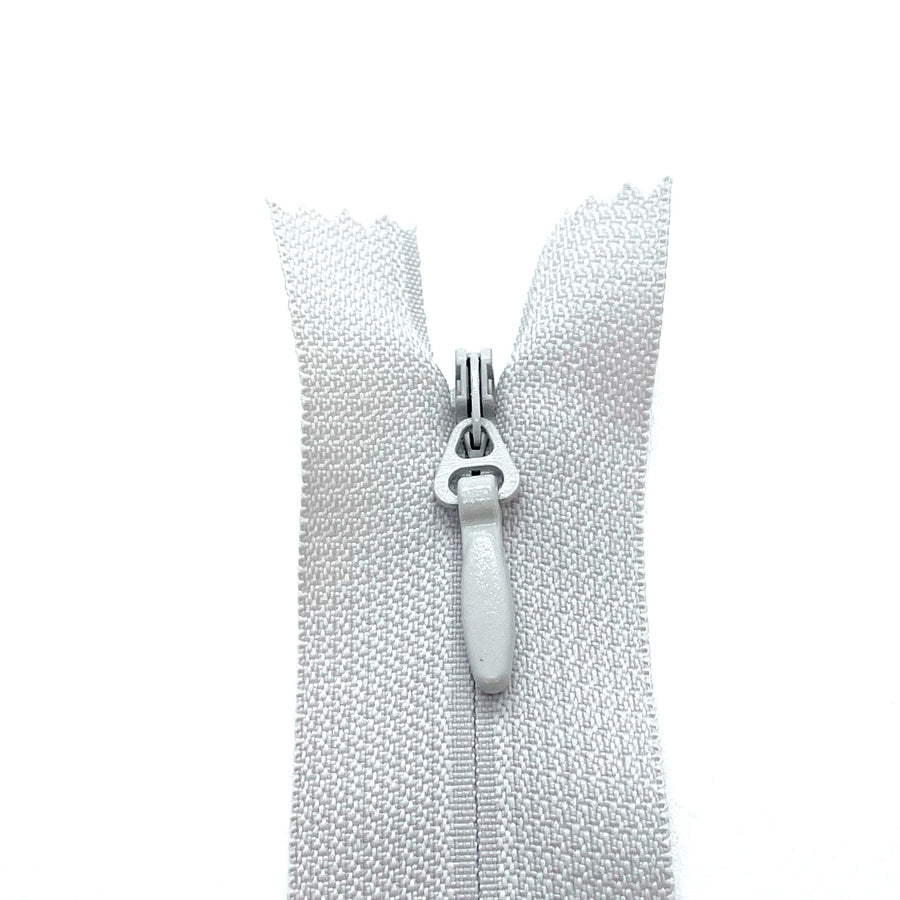 Light grey invisible zipper in the heavy duty no 5 range
