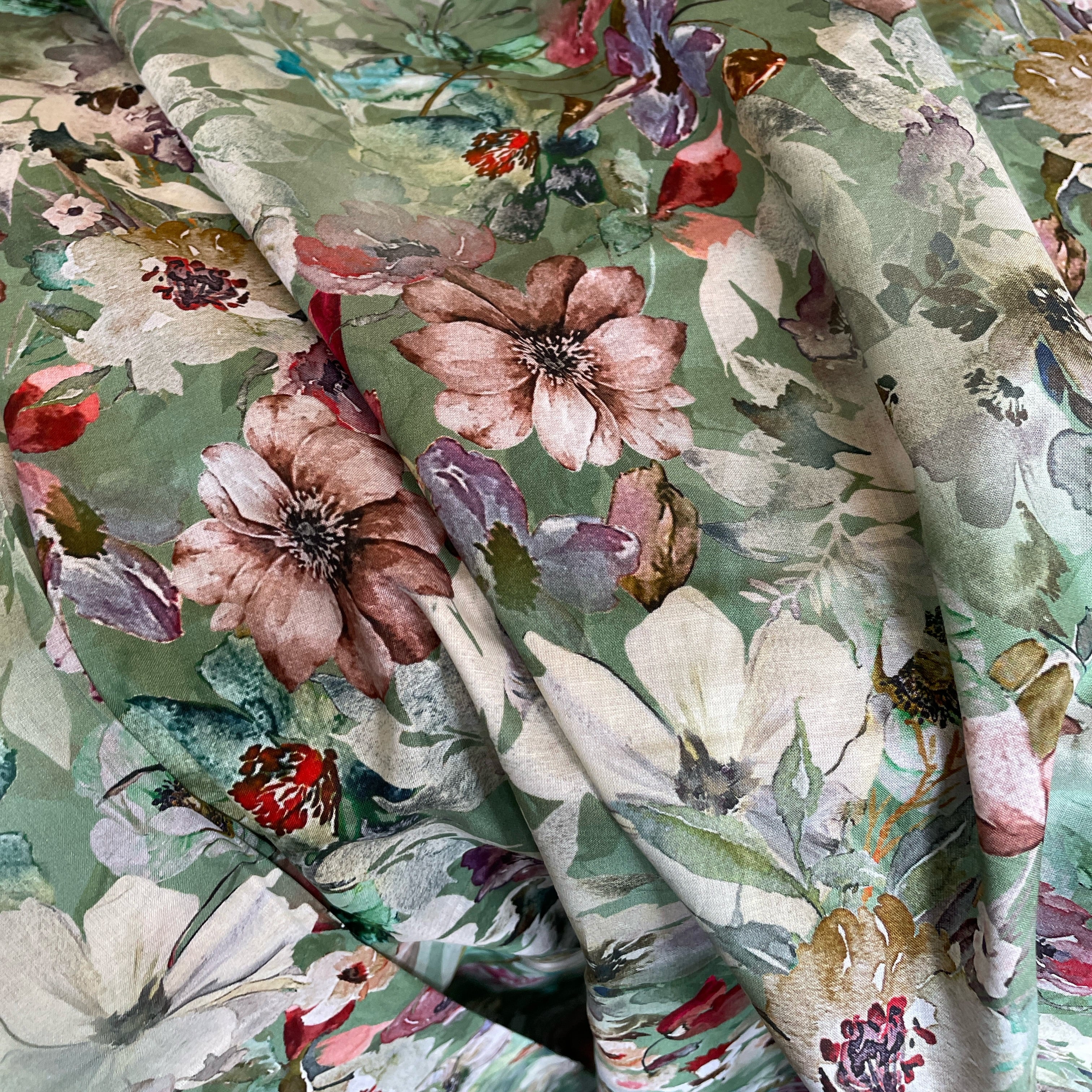 Luxurious sage green Digital Cotton Lawn floral prints are lightweight and soft with beautiful drape – perfect for dresses, blouses, skirts and crafts. At a width of 135cm / 53" and a weight of 75gsm