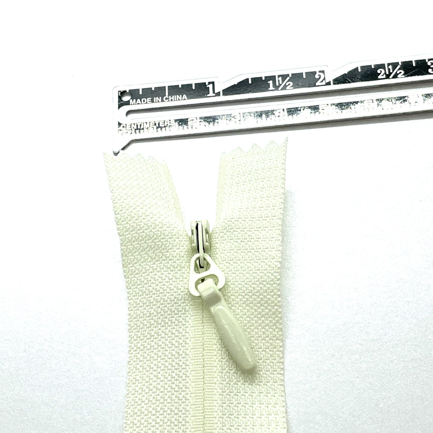 Invisible / Concealed Zippers  - Off White/Light Yellow #5 Heavy Duty