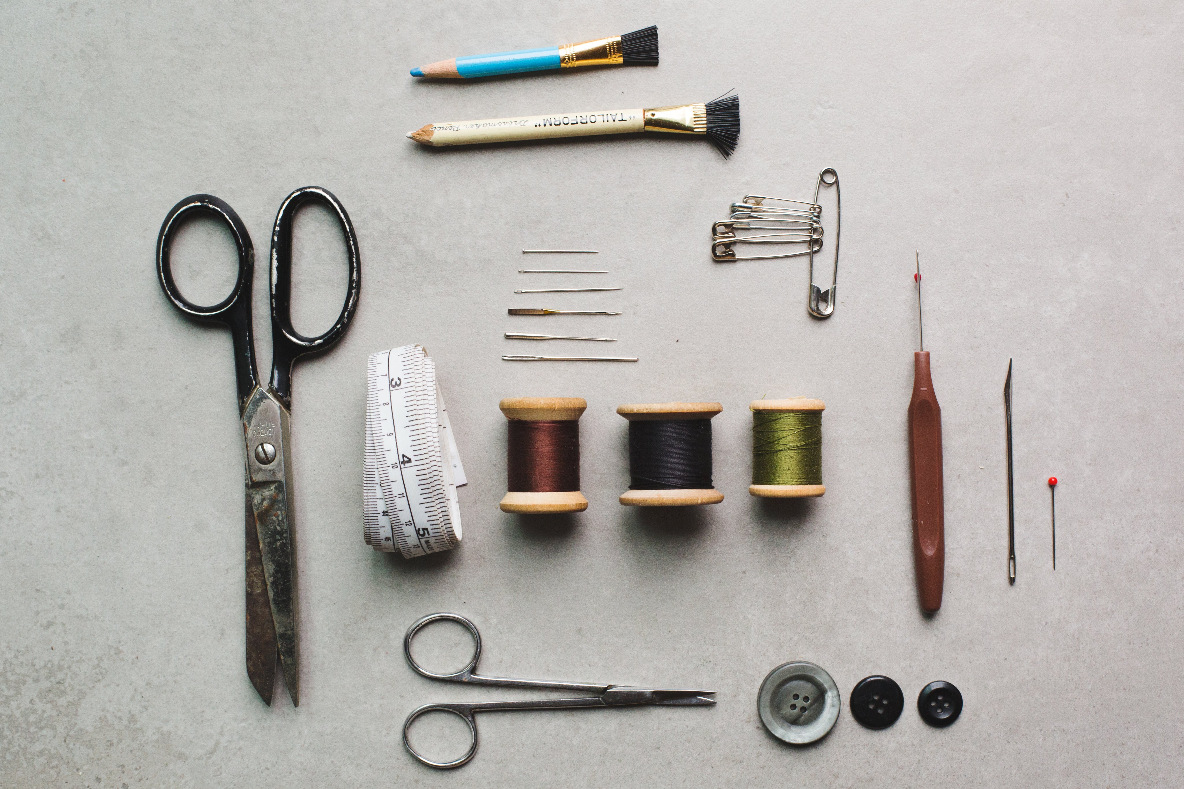 vintage-sewing-tools