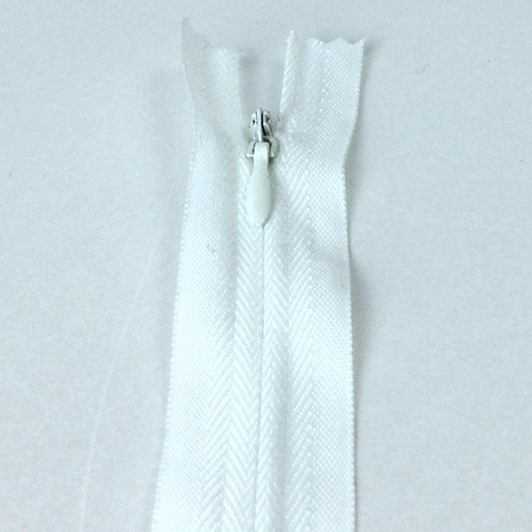 Invisible / Concealed Zippers  - White 101