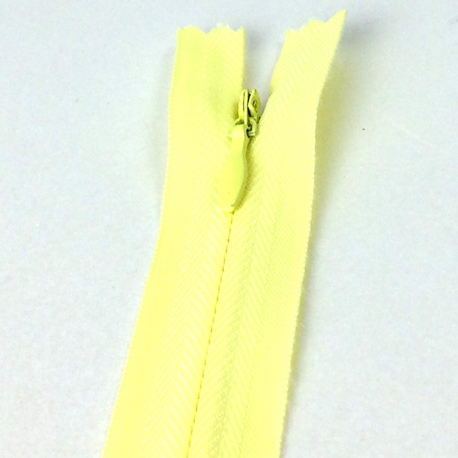 Light yellow invisible zip 
