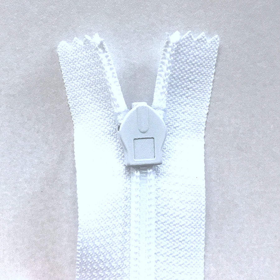 size 5 heavy duty invisible or concealed zipper in white