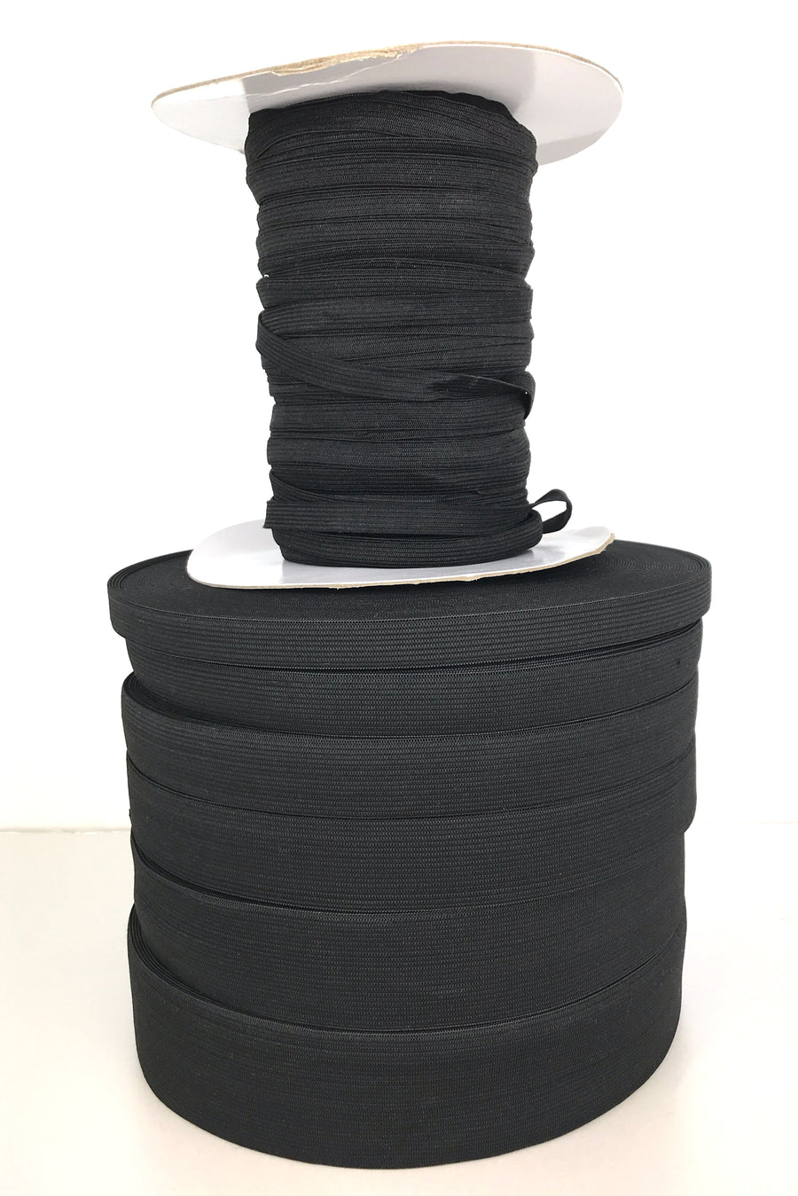 High-quality flat woven elastic in black, perfect for waistbands, cuffs, crafts, and general sewing projects. Offers excellent durability and elasticity for a wide range of applications, ensuring comfort and reliability in your creations