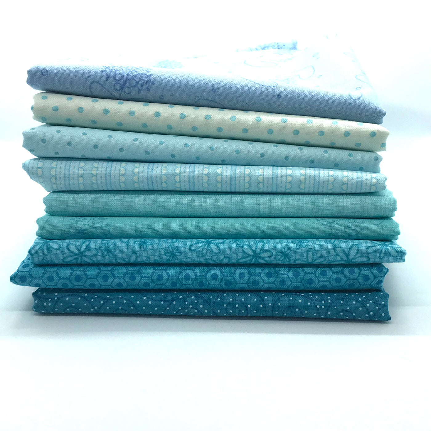 Red roosters basically hugs collection in blue fat quarter bundle